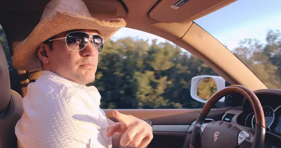 Stresat la volan? Iată care sunt semnele și cum te calmezi cel mai rapid