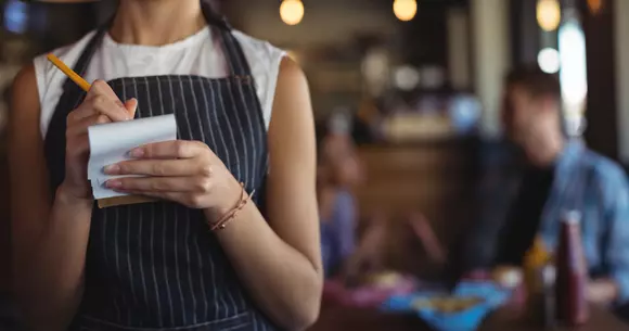 6 motive pentru care să alegi un job sezonier