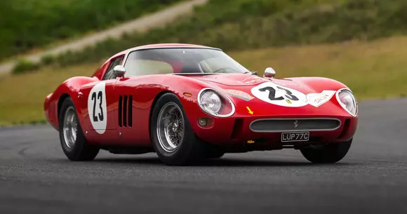 Cea mai scumpă mașină vândută vreodată la licitație - recordul a fost doborât