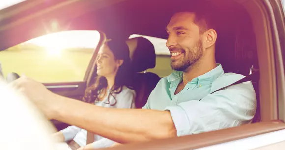 Cum să-ți pregătești mașina pentru un drum lung în vacanță