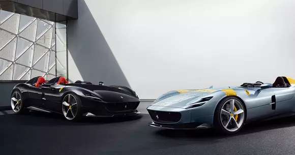 Ferrari dezvăluie Monza SP1 și SP2, alături de cel mai puternic V12 aspirat