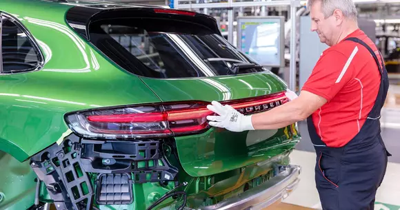 Porsche Macan facelift a intrat în producție