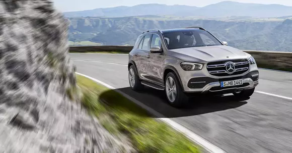 Mercedes-Benz GLE: Schimbare de look pentru noua generație!