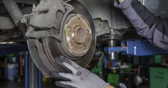 (P) Care sunt cele mai scumpe consumabile de care vei avea nevoie pentru mașina ta?