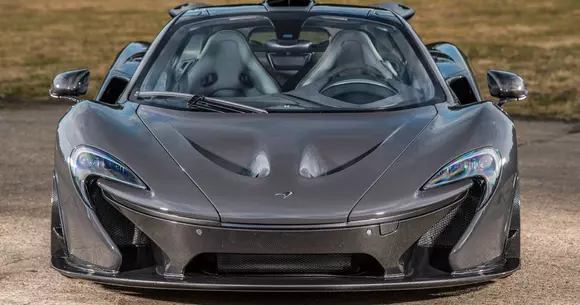 Jenson Button își vinde McLaren-ul P1