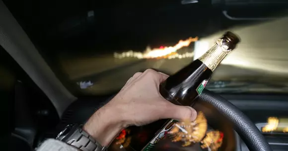 Șoferii prinși băuți ar putea avea mașinile dotate cu "Alcool-Stop" pentru 6 luni