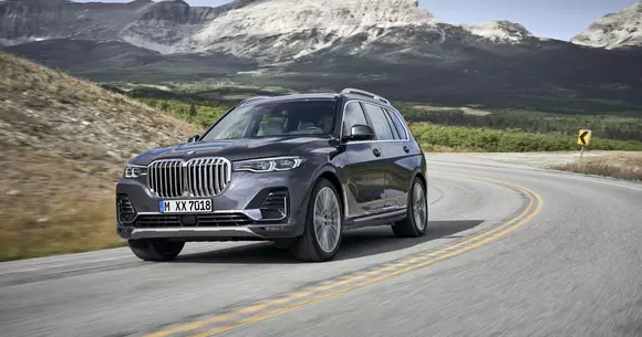 BMW X7 a debutat: Iată tot ce trebuie să știi despre el!