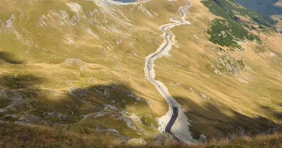 Transalpina se închide începând de azi, până pe 1 iunie 2020