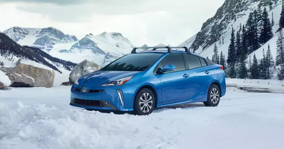 Toyota Prius facelift debutează la Salonul Auto de la Los Angeles