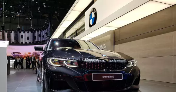 BMW M340i va debuta la Salonul Auto de la Los Angeles