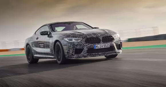 BMW M8: Iată primele imagini oficiale ale prototipului!