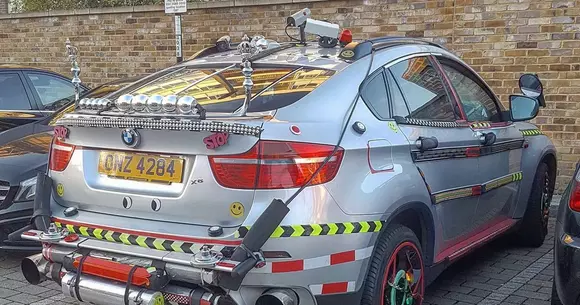 Cel mai "tunat" BMW X6 din lume!