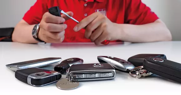 Schimbarea bateriei la cheia auto