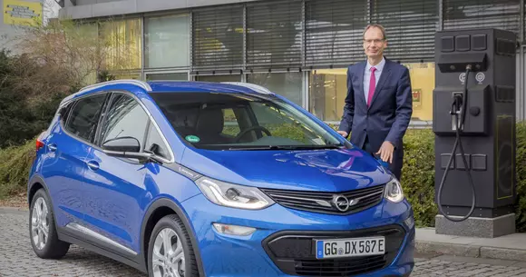Orașul natal al lui Opel va beneficia de 1.300 de stații de încărcare până în 2020
