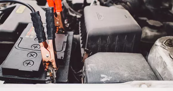 (P) 3 sfaturi pentru a prelungi durata de viata a bateriei auto