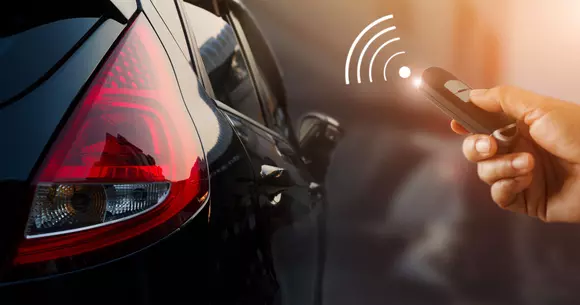 18 secunde: Atât durează să „spargi” o mașină cu acces și pornire fără cheie