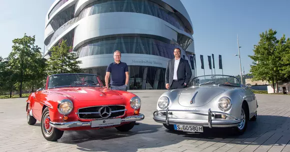 Gest aniversar: un intrus la muzeul Mercedes-Benz