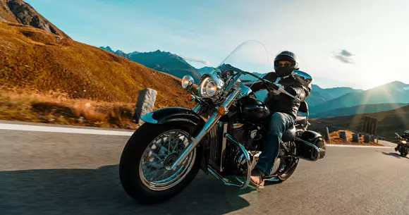 Dovedit științific: mersul pe motocicletă reduce stresul și crește puterea de concentrare