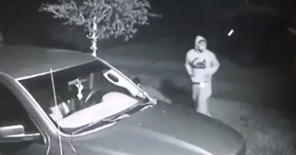 Bărbatul acesta fura seară de seară aceeași mașină, dar o înapoia până-n zori