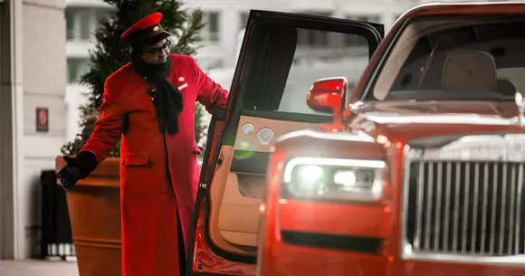 Rolls-Royce sărbătorește Anul Porcului: ce surprize de lux le-a pregătit clienților