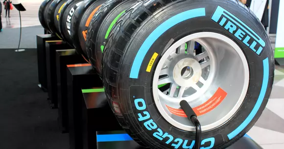 Mai multe pneuri fabricate în România: Pirelli crește capacitatea de producție la Slatina