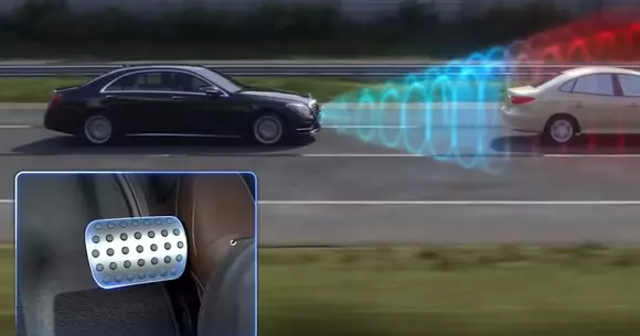 Toate mașinile noi din UE vor avea sistem de frânare autonom