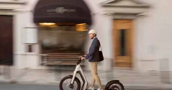 "Vehiculele lente" trebuie înmatriculate și înregistrate de RAR