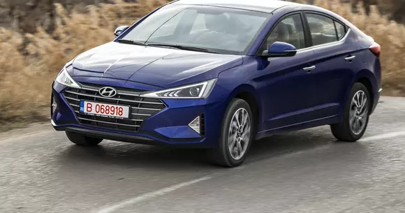 Hyundai Elantra, o propunere greu de refuzat în segmentul compact