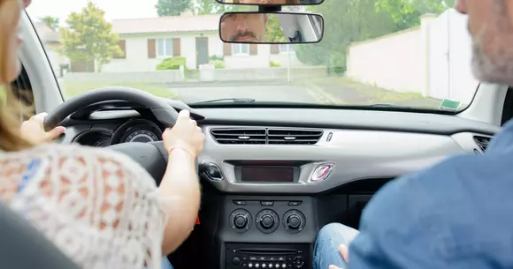 Chestionare auto si examen auto - Cum obții permisul de conducere, pentru fiecare categorie în parte