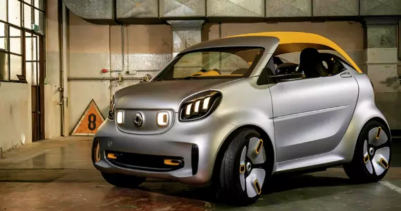 Smart se ”mută” în China - 50% din acțiuni au fost cumpărate de firma care deține Volvo