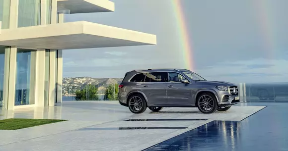 Mercedes-Benz prezintă noul GLS: confort și lux la cel mai înalt nivel