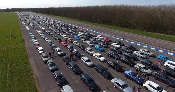 Record mondial: Volvo a organizat cea mai mare întâlnire auto din toate timpurile