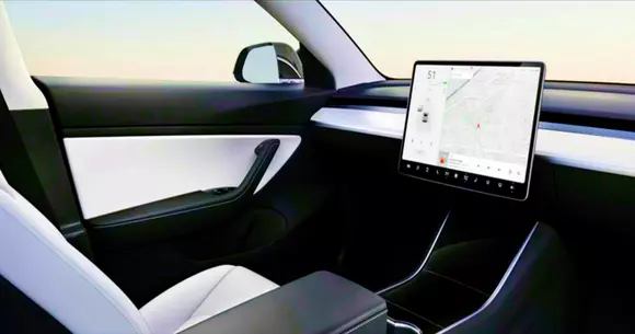 Elon Musk anunță mașina fără volan și fără pedale. Când va fi lansată?