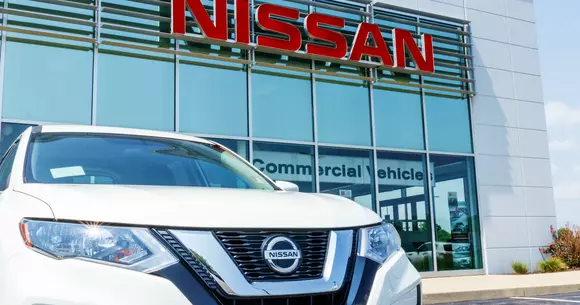 Tensiuni între Nissan și Renault - japonezii cer drepturi egale în alianță