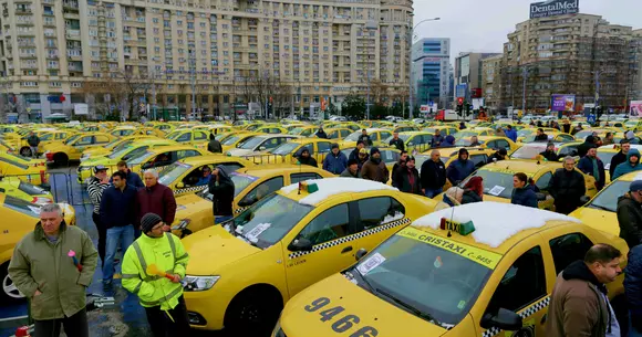 Uber, către taximetriștii protestatari: Și voi folosiți aplicația noastră!