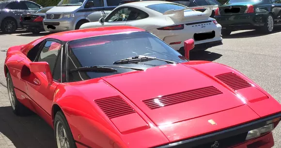 Cum a reușit un „colecționar” să fure un Ferrari de 2 milioane de Euro