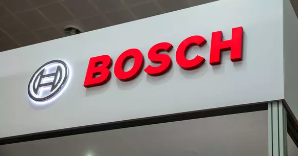 Industria auto din România vrea să producă măști, viziere și dezinfectanți