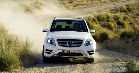 60.000 de unități Mercedes-Benz, rechemate în service. Software-ul lor ar putea frauda testele de emisii