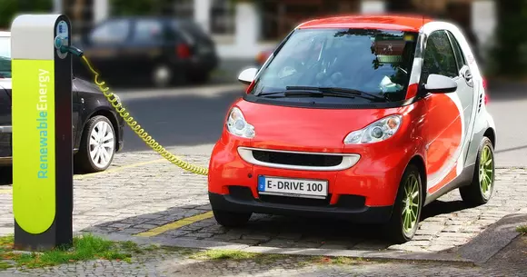 Rabla Plus: Cât timp va mai acorda statul ecotichetele în valoare de 10.000 Euro?