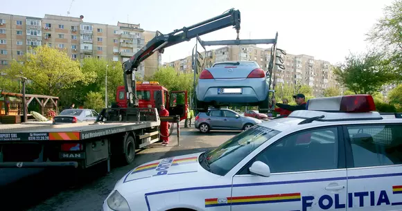 Ridicarea mașinilor parcate neregulamentar: Ce amenzi vor plăti șoferii din București