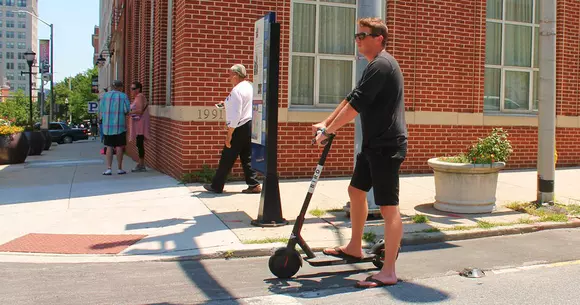 Reglementarea trotinetelor electrice: Cum vor fi definite în Codul Rutier și ce obligații vor avea utilizatorii