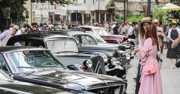 Concursul de Eleganţă Sinaia 2019 - Ce mașini de epocă s-au impus în competiție