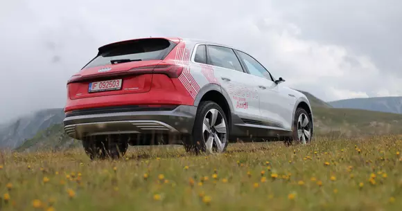 Road trip cu Audi e-tron - 1.000 de kilometri prin România