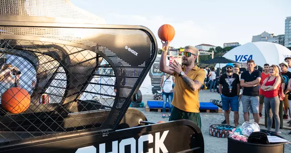 (P) Casio G-SHOCK – Official timekeeper la Neversea si Untold 2019