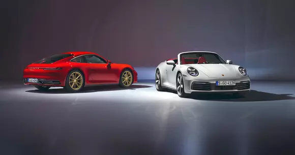 Porsche 911 Carrera Coupe și Cabriolet – entry-level pentru cei înstăriți