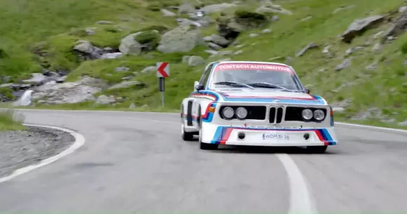 BMW 3.0 CSL, plimbat pe Transfăgărășan chiar de către creatorul său (VIDEO)