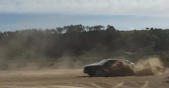 VIDEO: Drift pe nisip cu Lamborghini Urus