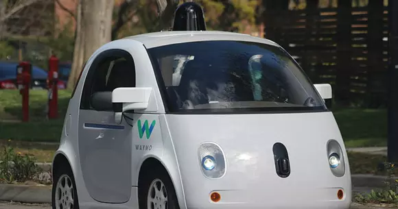 Un constructor cere modificarea legislației: Mașinile să nu mai aibă volan și pedale