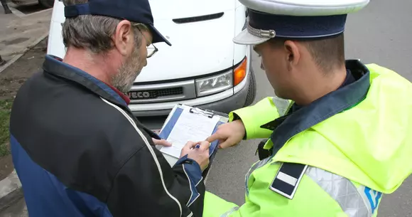 Noua lege: Se schimbă modul în care șoferii vor contesta amenzile rutiere