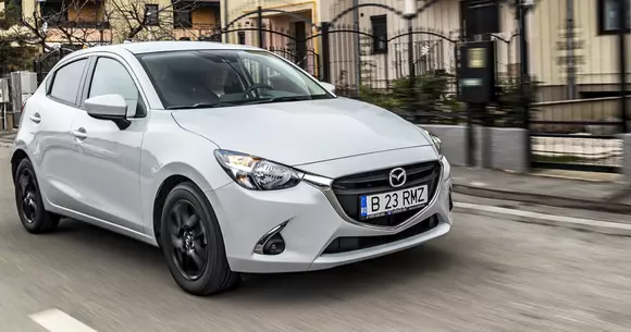 Mazda 2 - Mică, mică, dar ridică!